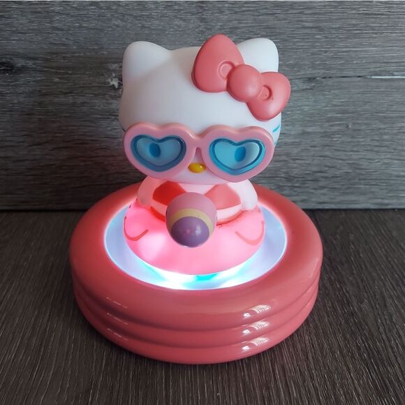 Hello Kitty Pool Mood Light - Picture 1 of 4